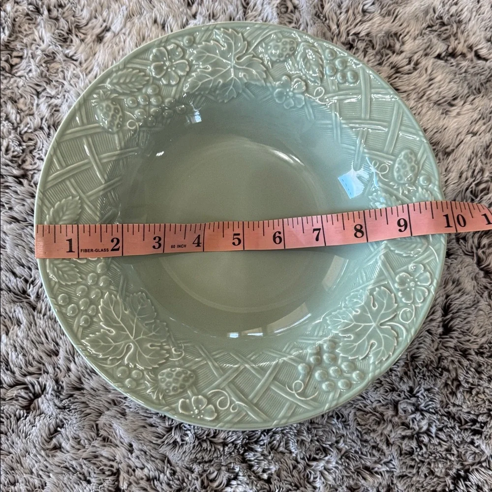 Mikasa‎ English Countryside Celadon Green Large Rim Soup Bowl Set of 2 Stoneware